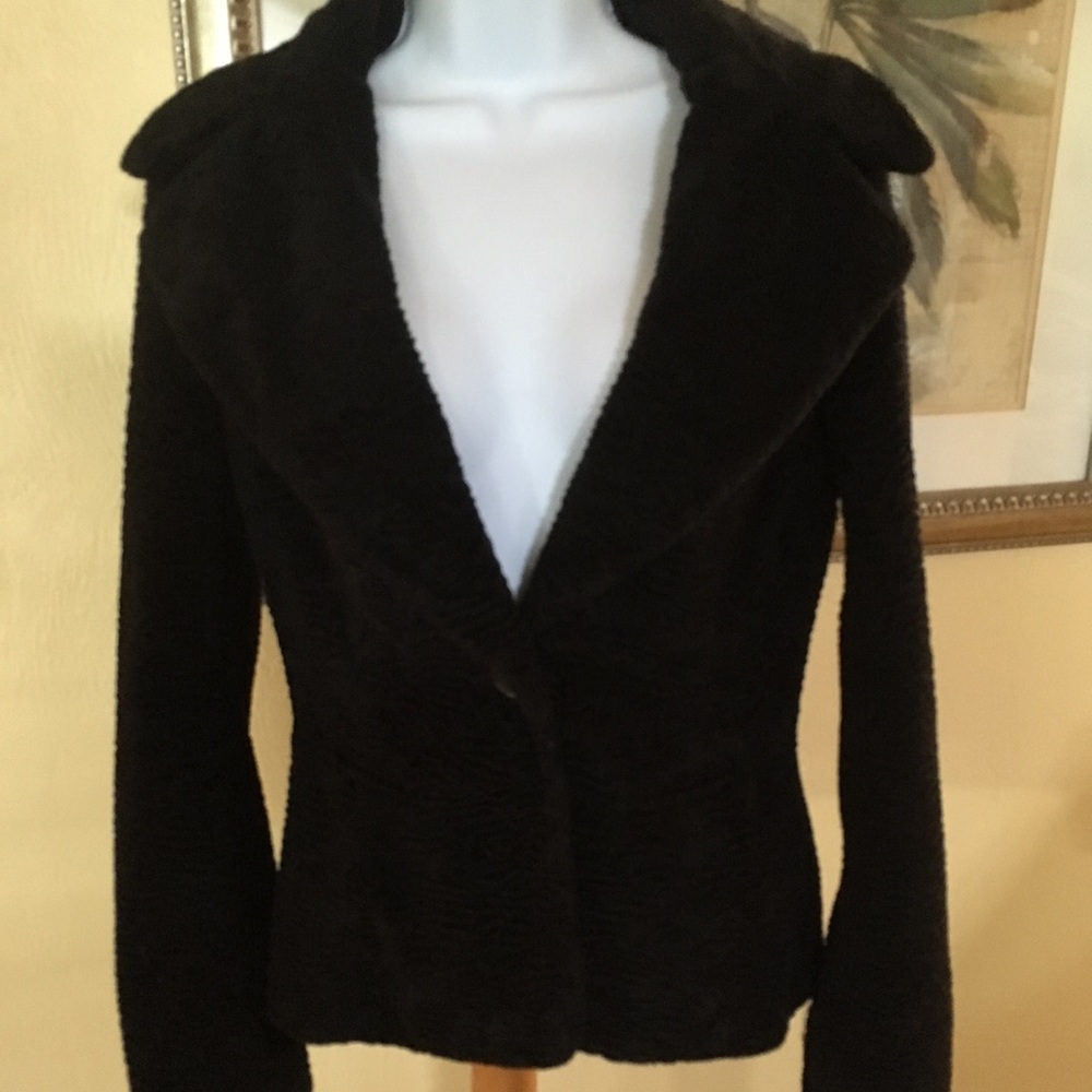 💋 Stunning Black Jacket